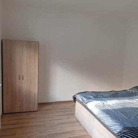 Schoene 2 Zimmer Wohnung Im Herzen Von ไกลส์ดอร์ฟ ภายนอก รูปภาพ